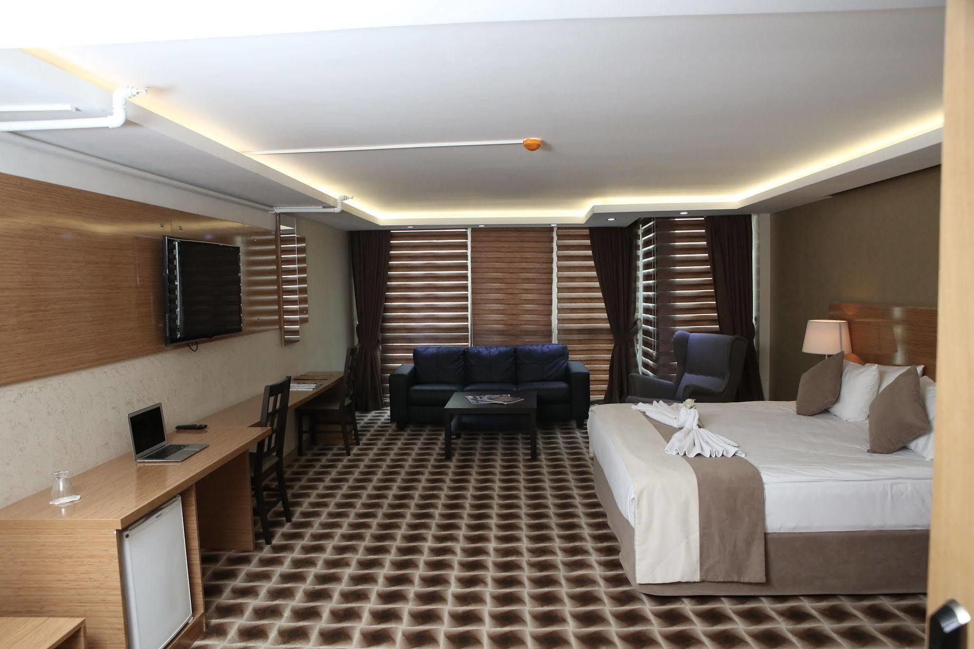Way Hotel Ізмір Екстер'єр фото