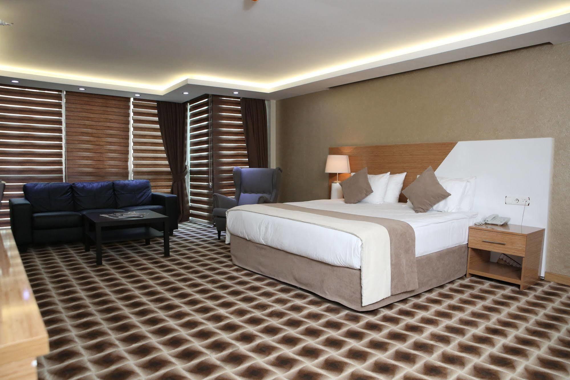 Way Hotel Ізмір Екстер'єр фото
