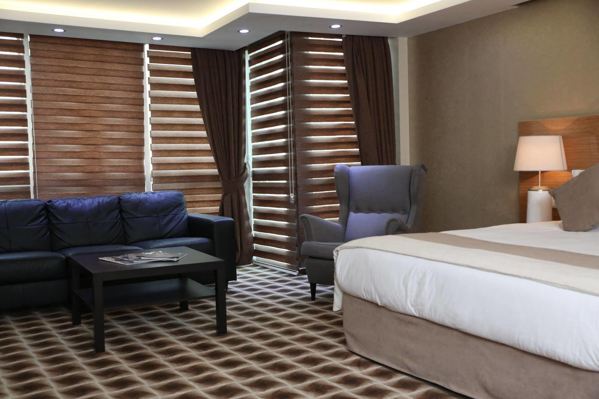 Way Hotel Ізмір Екстер'єр фото